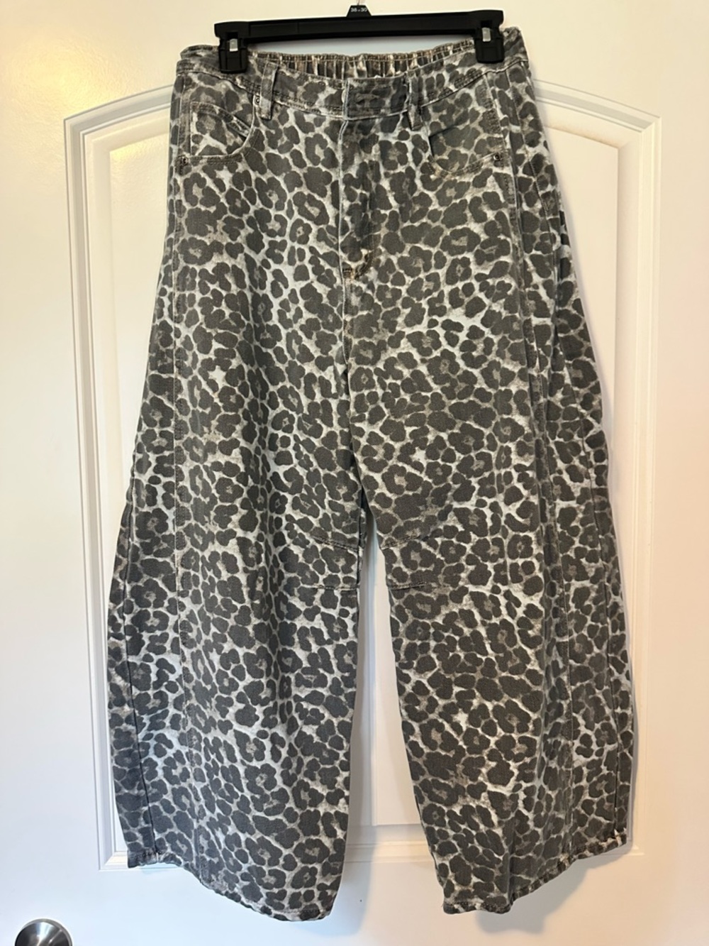 Leopard Print barrel jeans